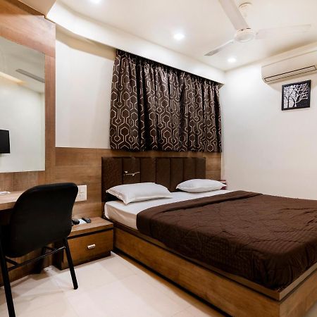 Hotel Ashish Ahmedabad Luaran gambar