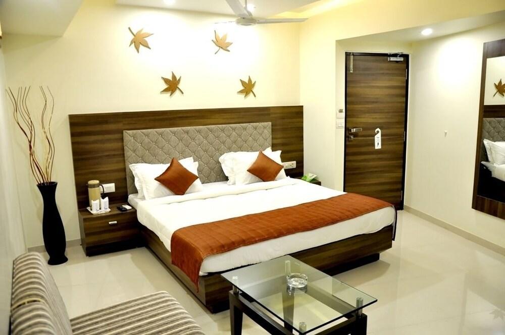 Hotel Ashish Ahmedabad Luaran gambar