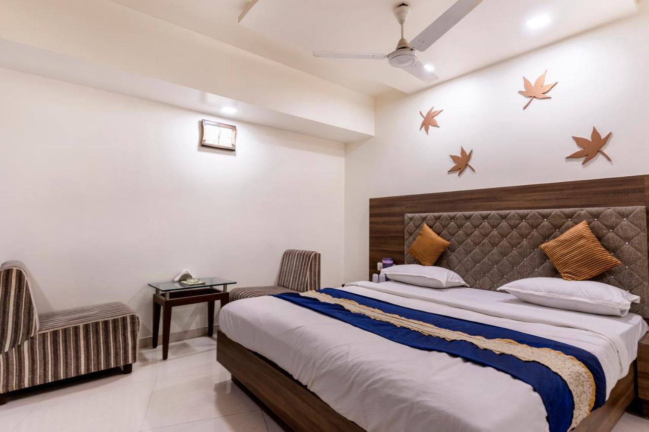 Hotel Ashish Ahmedabad Luaran gambar