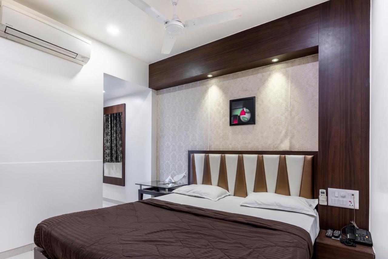 Hotel Ashish Ahmedabad Luaran gambar