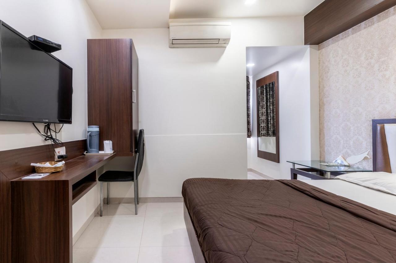 Hotel Ashish Ahmedabad Luaran gambar