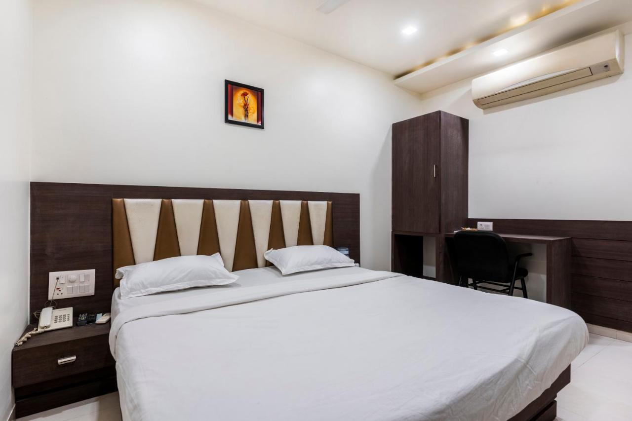 Hotel Ashish Ahmedabad Luaran gambar