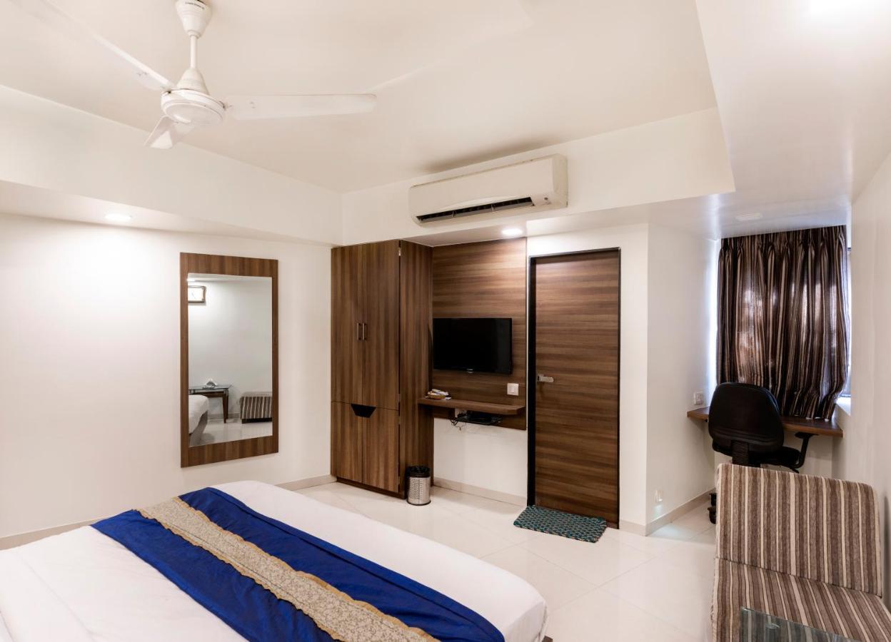 Hotel Ashish Ahmedabad Luaran gambar