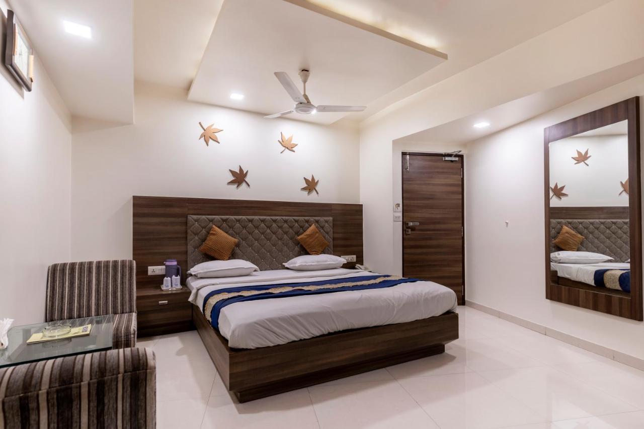 Hotel Ashish Ahmedabad Luaran gambar